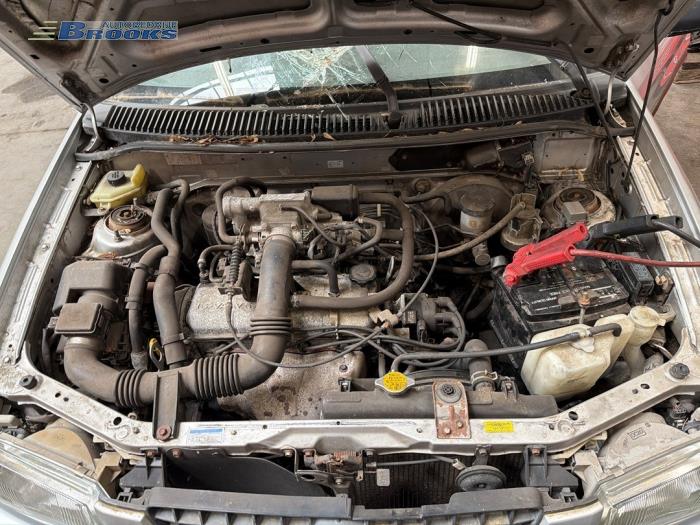 Używane Parawan Mazda Demio (DW) 1.3 16V Cena € 25,00 Procedura marży oferowane przez Autobedrijf Brooks