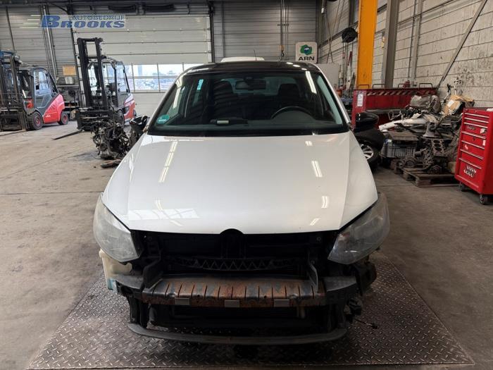 Używane Szyberdach Volkswagen Polo V (6R) 1.2 12V BlueMotion Technology Cena na żądanie oferowane przez Autobedrijf Brooks