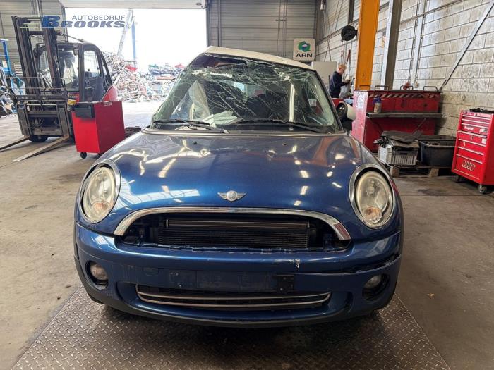 Używane Panel przedni Mini Mini (R56) 1.6 16V Cooper Cena € 150,00 Procedura marży oferowane przez Autobedrijf Brooks