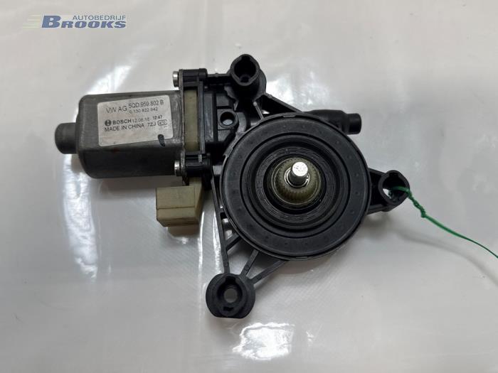 Usados Motor de ventanilla de puerta Audi S3 Limousine (8VM/8VS) 2.0 TFSI 16V Precio € 30,00 Norma de margen ofrecido por Autobedrijf Brooks