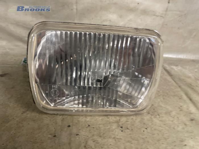 Używane Reflektor prawy Chevrolet Blazer 4.3 4x4 Cena € 20,00 Procedura marży oferowane przez Autobedrijf Brooks