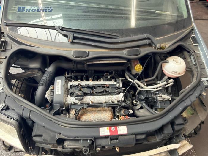 Usagé Radiateur Audi A2 (8Z0) 1.4 16V Prix € 30,00 Règlement à la marge proposé par Autobedrijf Brooks