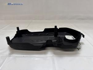 Abdeckblech Motor van een Audi A1 (8X1/8XK) 1.4 TFSI 16V 122 2011
