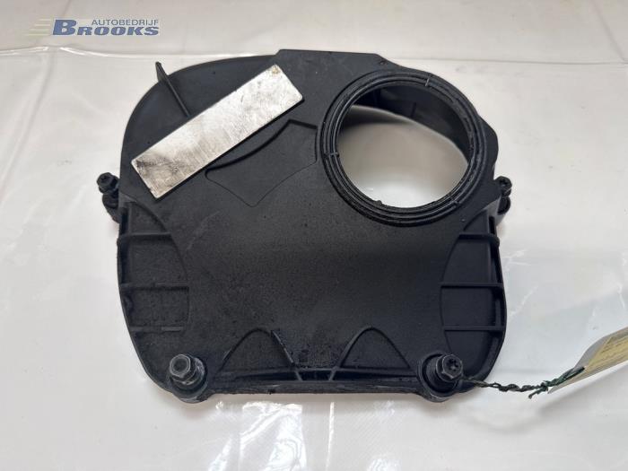 Usagé Couvercle de distribution Audi A4 Avant (B8) 1.8 TFSI 16V Prix € 15,00 Règlement à la marge proposé par Autobedrijf Brooks