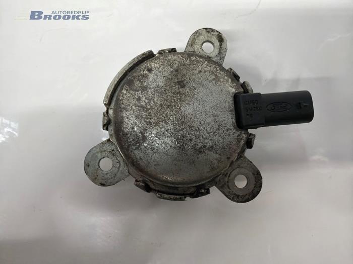 Begagnade Kamaxelsensor Ford Focus 3 Wagon 1.0 Ti-VCT EcoBoost 12V 125 Pris € 15,00 Marginaltabell erbjuds av Autobedrijf Brooks