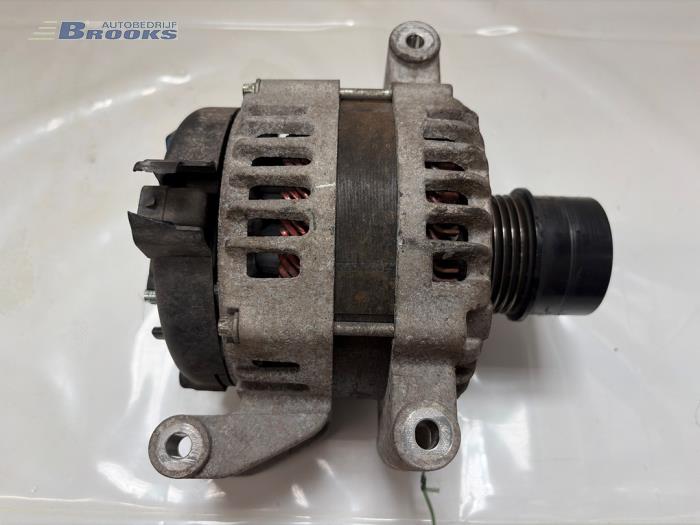 Usagé Dynamo Opel Karl 1.0 12V Prix € 30,00 Règlement à la marge proposé par Autobedrijf Brooks