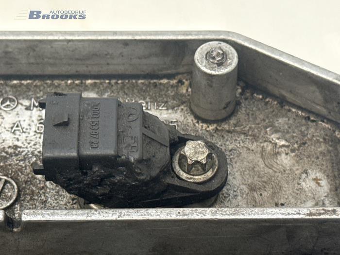 Ventildeckel van een Mercedes Sprinter 2005