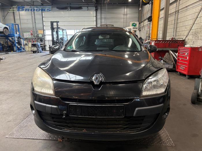 Usagé Faux châssis Renault Megane III Grandtour (KZ) 1.5 dCi 90 Prix € 50,00 Règlement à la marge proposé par Autobedrijf Brooks
