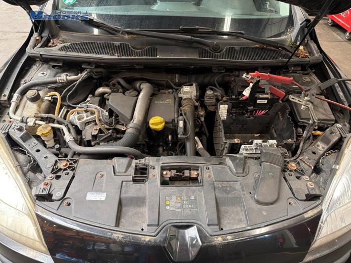 Used Engine management computer Renault Megane III Grandtour (KZ) 1.5 dCi 90 Price € 100,00 Margin scheme offered by Autobedrijf Brooks