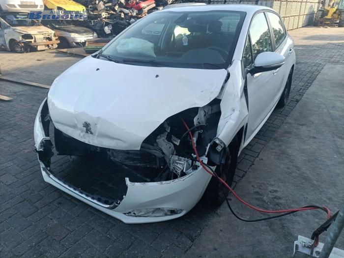 Usados Subchasis Peugeot 208 I (CA/CC/CK/CL) 1.2 Vti 12V PureTech Precio € 25,00 Norma de margen ofrecido por Autobedrijf Brooks