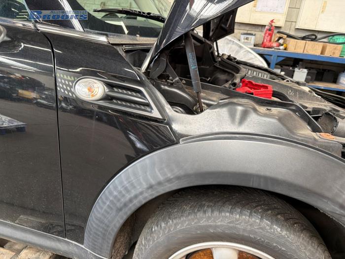 Używane Blotnik prawy przód Mini Mini (R56) 1.6 16V One Cena € 30,00 Procedura marży oferowane przez Autobedrijf Brooks