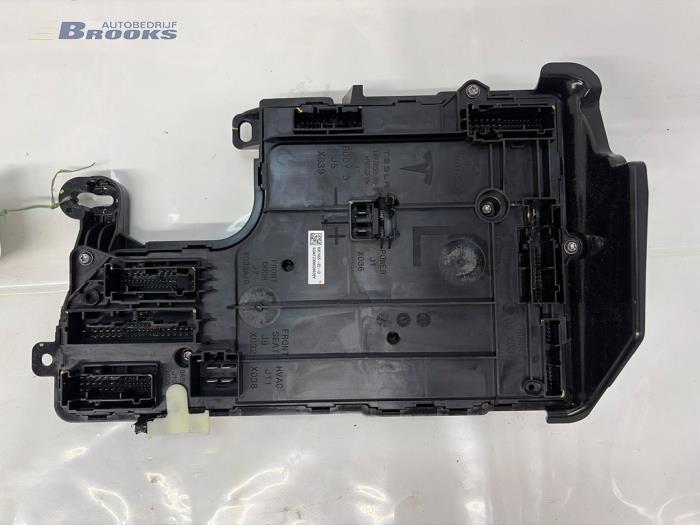 Używane Sterownik Body Control Tesla Model 3 Long Range, Performance AWD Cena € 60,00 Procedura marży oferowane przez Autobedrijf Brooks