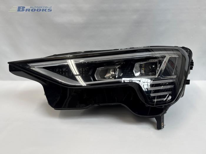 Używane Reflektor lewy Audi e-tron Sportback (GEA) 55 Cena € 1.250,00 Procedura marży oferowane przez Autobedrijf Brooks