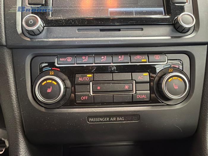 Begagnade Värmekontrollpanel Volkswagen Golf VI (5K1) 2.0 GTI 16V Pris € 20,00 Marginaltabell erbjuds av Autobedrijf Brooks