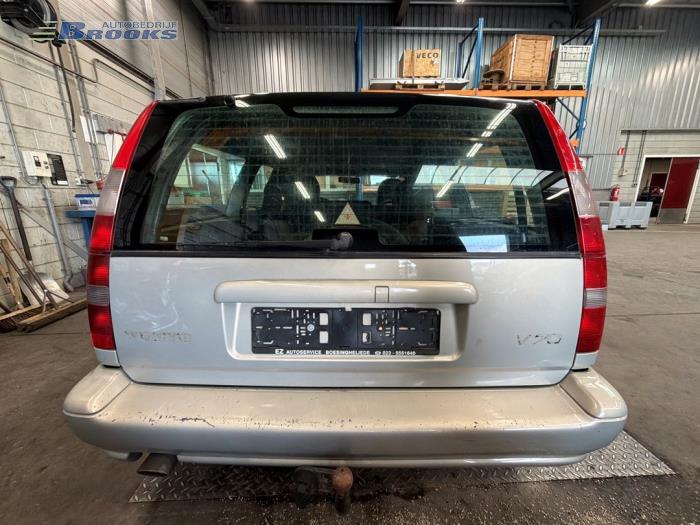Usagé Train arrière complet Volvo V70 (GW/LW/LZ) 2.4 20V 140 Prix € 120,00 Règlement à la marge proposé par Autobedrijf Brooks