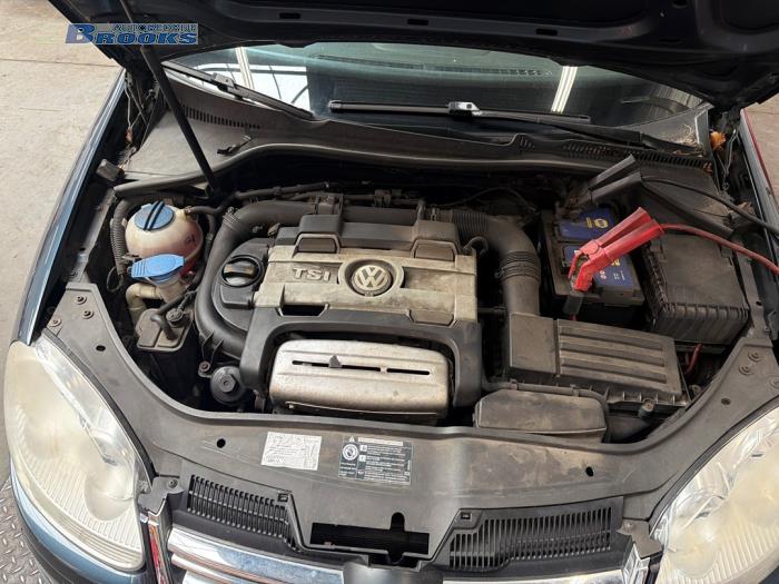 Used Engine management computer Volkswagen Golf V Variant (1K5) 1.4 TSI 140 16V Price € 100,00 Margin scheme offered by Autobedrijf Brooks
