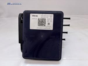 ABS Pumpe van een Audi Q4 (F4B) 45 e-tron quattro 82 kWh 2024