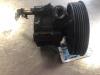Power steering pump from a Renault Kangoo Express (FC) 1.5 dCi 80 2003