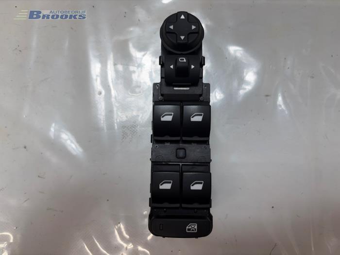 Usados Interruptor de ventanilla eléctrica Opel Crossland (X) 1.2 12V Precio € 15,00 Norma de margen ofrecido por Autobedrijf Brooks