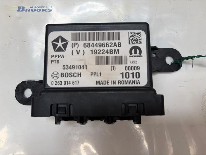 Usados Módulo PDC Jeep Compass II (MP) 1.3 T4 150 16V Precio € 75,00 Norma de margen ofrecido por Autobedrijf Brooks