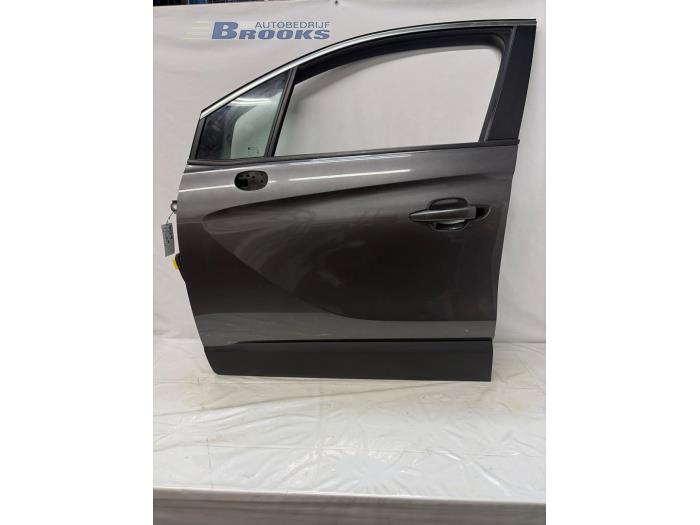 Opel Crossland X Doors 4-door, front left stock | ProxyParts.com