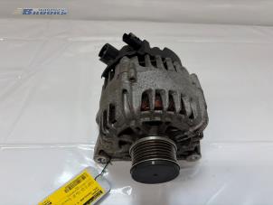 Dynamo van een Opel Crossland (X) 1.2 12V 2020