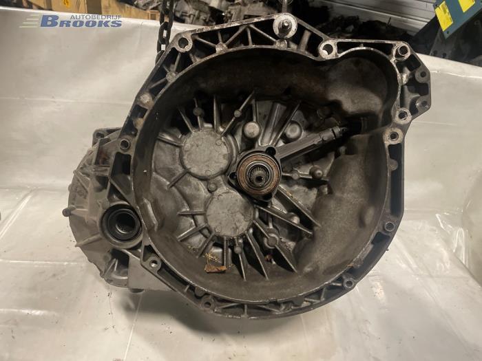 Gebrauchte Getriebe Renault Laguna Preis € 350,00 Margenregelung angeboten von Autobedrijf Brooks