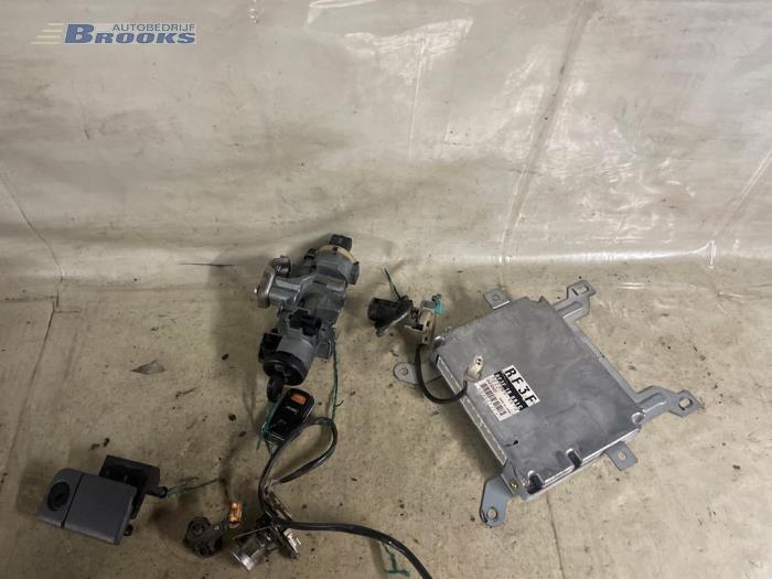 Used Engine management computer Mazda 323 Fastbreak (BJ14) 2.0 DTiD 16V Price € 75,00 Margin scheme offered by Autobedrijf Brooks