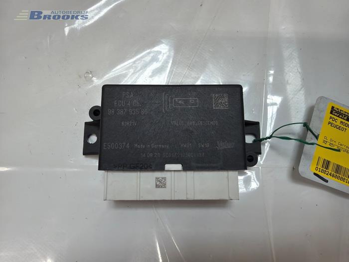 Begagnade PDC-modul Peugeot 208 II (UB/UH/UP) e-208 50 kWh Pris € 15,00 Marginaltabell erbjuds av Autobedrijf Brooks