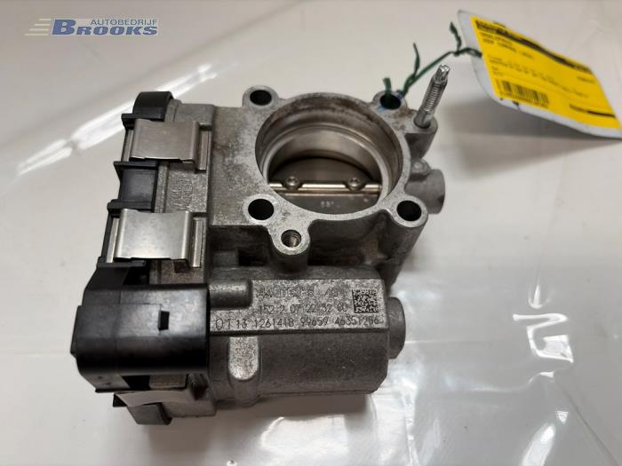 Usagé Boitier papillon Jeep Compass II (MP) 1.3 4XE 240 16V 4x4 Prix € 100,00 Règlement à la marge proposé par Autobedrijf Brooks