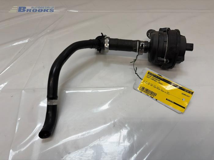 Begagnade Extra vattenpump Jeep Compass II (MP) 1.3 4XE 240 16V 4x4 Pris € 75,00 Marginaltabell erbjuds av Autobedrijf Brooks