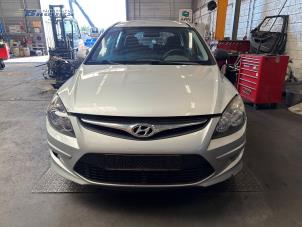 Engine from a Hyundai i30 Crosswagon (WWH) 1.4 CVVT 16V 2011