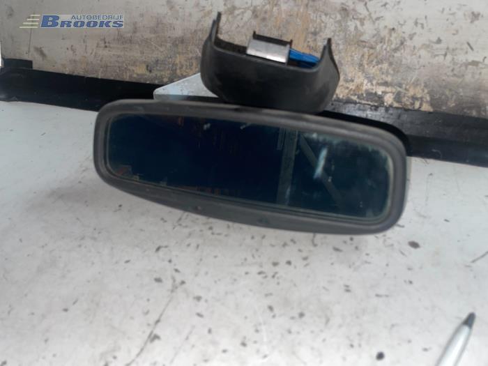 Rear view mirror from a Citroën C5 I Berline (DC) 2.0 16V 2002