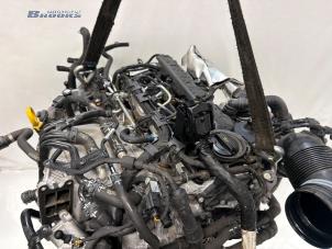 Engine from a Skoda Superb Combi (3V5) 2.0 TDI 2021