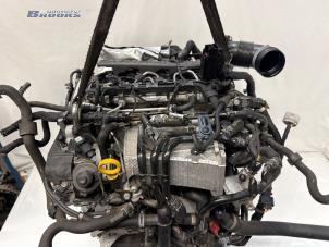 Engine from a Skoda Superb Combi (3V5) 2.0 TDI 2021