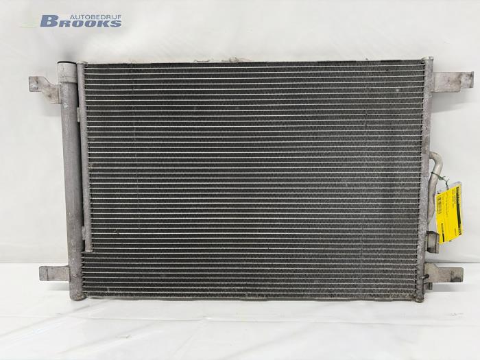 Begagnade Kondensor, luftkonditionering Skoda Superb Combi (3V5) 2.0 TDI Pris € 40,00 Marginaltabell erbjuds av Autobedrijf Brooks