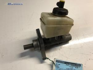 Usagé Pompe de frein Dacia Sandero I (BS) 1.6 Prix € 25,00 Règlement à la marge proposé par Autobedrijf Brooks