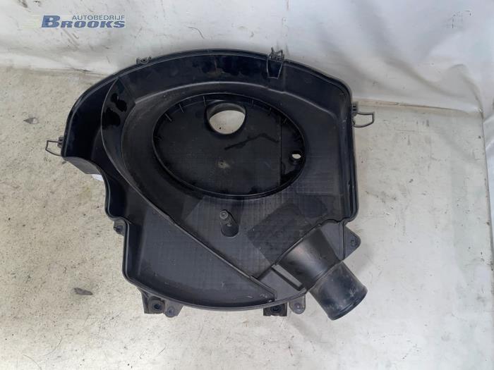 Begagnade Luftfilterhus Dacia Sandero I (BS) 1.6 Pris € 15,00 Marginaltabell erbjuds av Autobedrijf Brooks