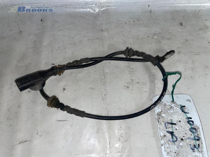 Begagnade ABS-sensor Dacia Sandero I (BS) 1.6 Pris € 15,00 Marginaltabell erbjuds av Autobedrijf Brooks