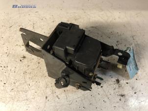 Usagé Pompe ABS Renault Clio II Societe (SB) 1.5 dCi 65 Prix € 25,00 Règlement à la marge proposé par Autobedrijf Brooks