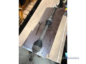 Used Front drive shaft, right Renault Laguna II Grandtour (KG) 1.9 dCi 120 Price € 22,50 Margin scheme offered by Autobedrijf Brooks