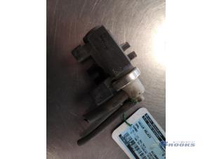 Used Vacuum relay Opel Combo (Corsa C) 1.7 DI 16V Price € 10,00 Margin scheme offered by Autobedrijf Brooks