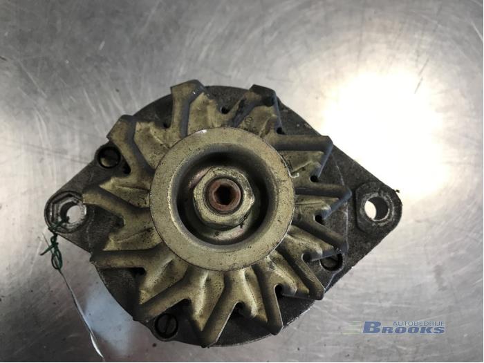 Begagnade Dynamo Alfa Romeo 146 (930B) 1.9 TD Pris € 15,00 Marginaltabell erbjuds av Autobedrijf Brooks