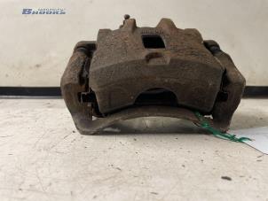 Used Front brake calliper, right Hyundai Coupe 2.0i 16V Price € 10,00 Margin scheme offered by Autobedrijf Brooks