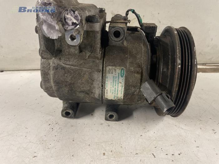 Air conditioning pump from a Hyundai Coupe 2.0i 16V 1999