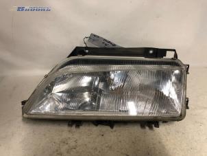 Used Headlight, left Citroen Xantia Break (X2) 2.0 HDi 90 Price € 10,00 Margin scheme offered by Autobedrijf Brooks
