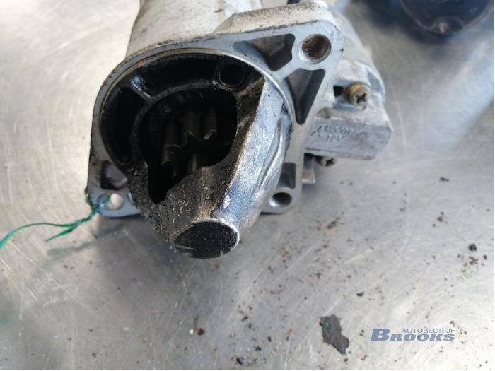 Usagé Démarreur Mazda Premacy 1.8 16V Prix € 15,00 Règlement à la marge proposé par Autobedrijf Brooks