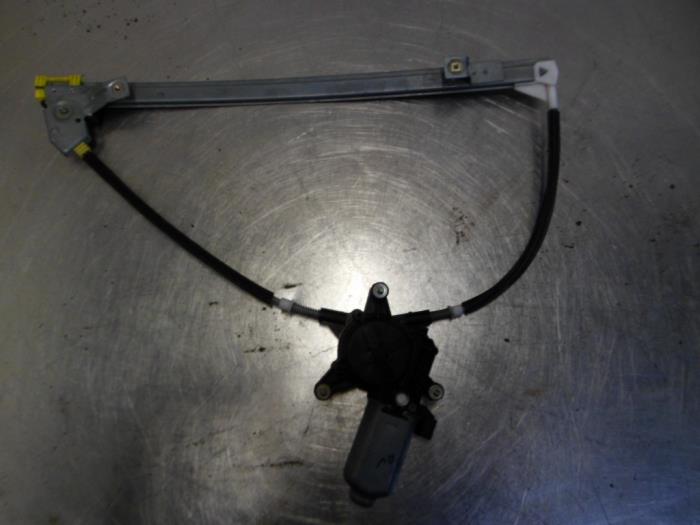 Door electric window regulator