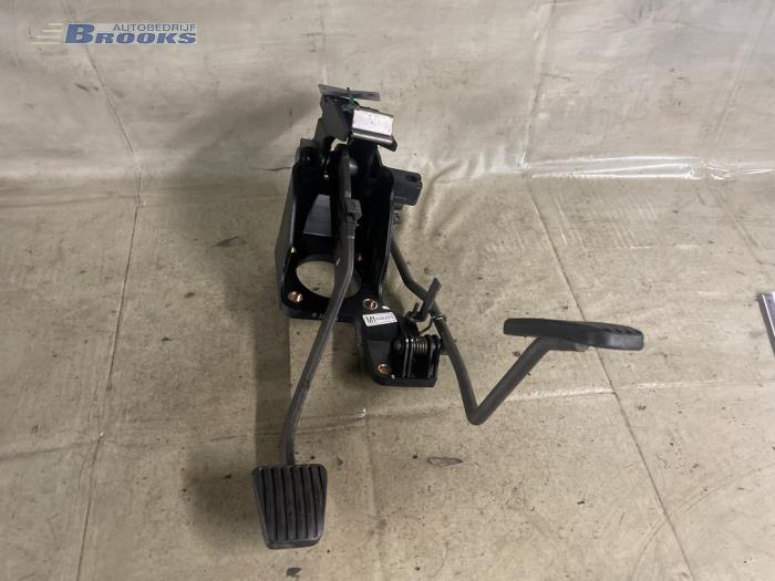 Gebrauchte Pedale Set Chevrolet Lacetti (KLAN) 1.4 16V Preis € 20,00 Margenregelung angeboten von Autobedrijf Brooks