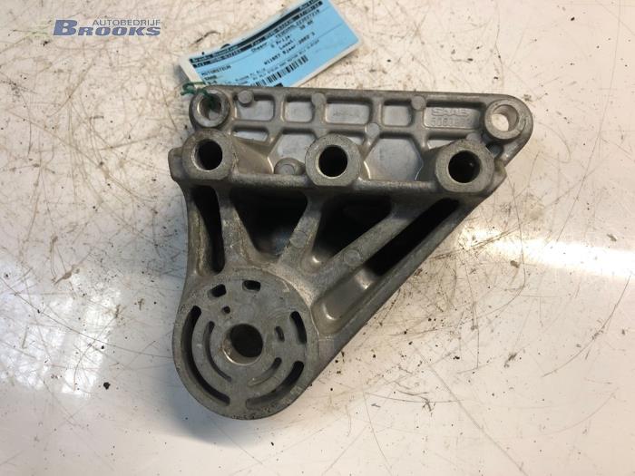 Used Engine mount Saab 9-5 Estate (YS3E) 3.0 TiD V6 24V Price € 15,00 Margin scheme offered by Autobedrijf Brooks